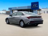New 2025 Hyundai Elantra SE image 5