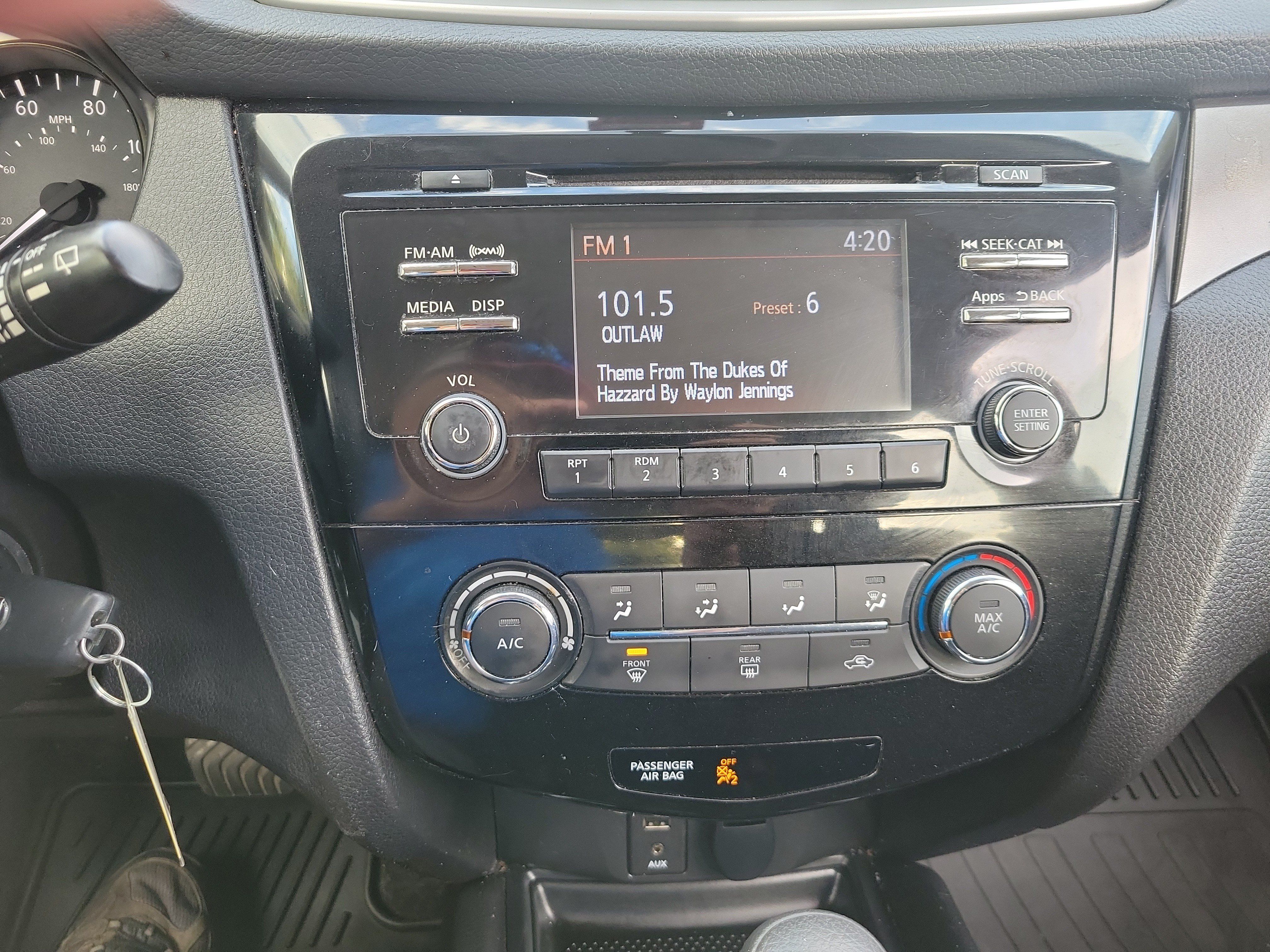Used 2016 Nissan Rogue S AWD/4WD image 25