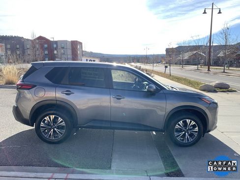 Used 2023 Nissan Rogue SV image 8