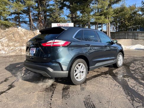 Used 2024 Ford Edge SEL w/ Convenience Package image 6