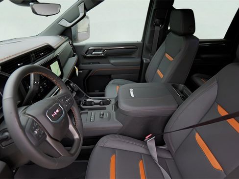 New 2026 GMC Sierra 2500 AT4 w/ AT4 Premium Plus Package image 9