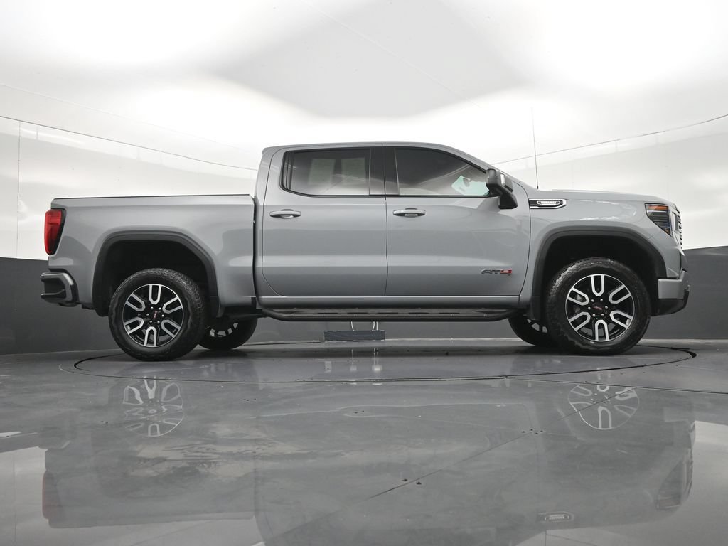 Used 2025 GMC Sierra 1500 AT4 w/ AT4 Premium Package AWD/4WD image 28