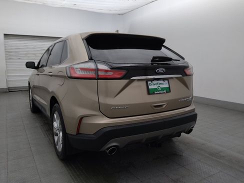 Used 2020 Ford Edge Titanium w/ Equipment Group 301A FWD image 5