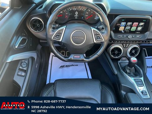 Used 2016 Chevrolet Camaro SS image 9