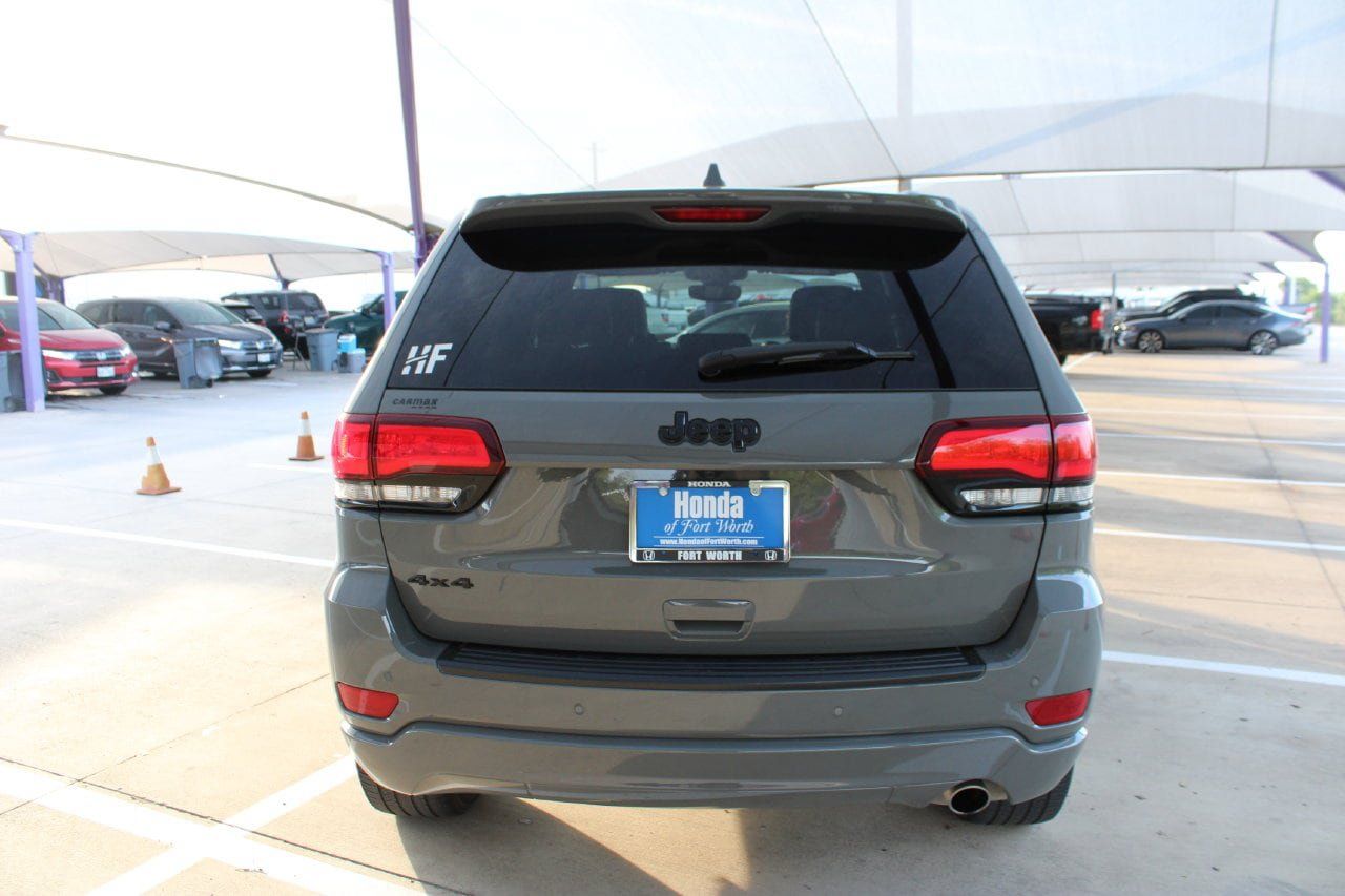 Used 2020 Jeep Grand Cherokee Altitude AWD/4WD image 4