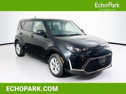 Used 2025 Kia Soul LX w/ LX Technology Package