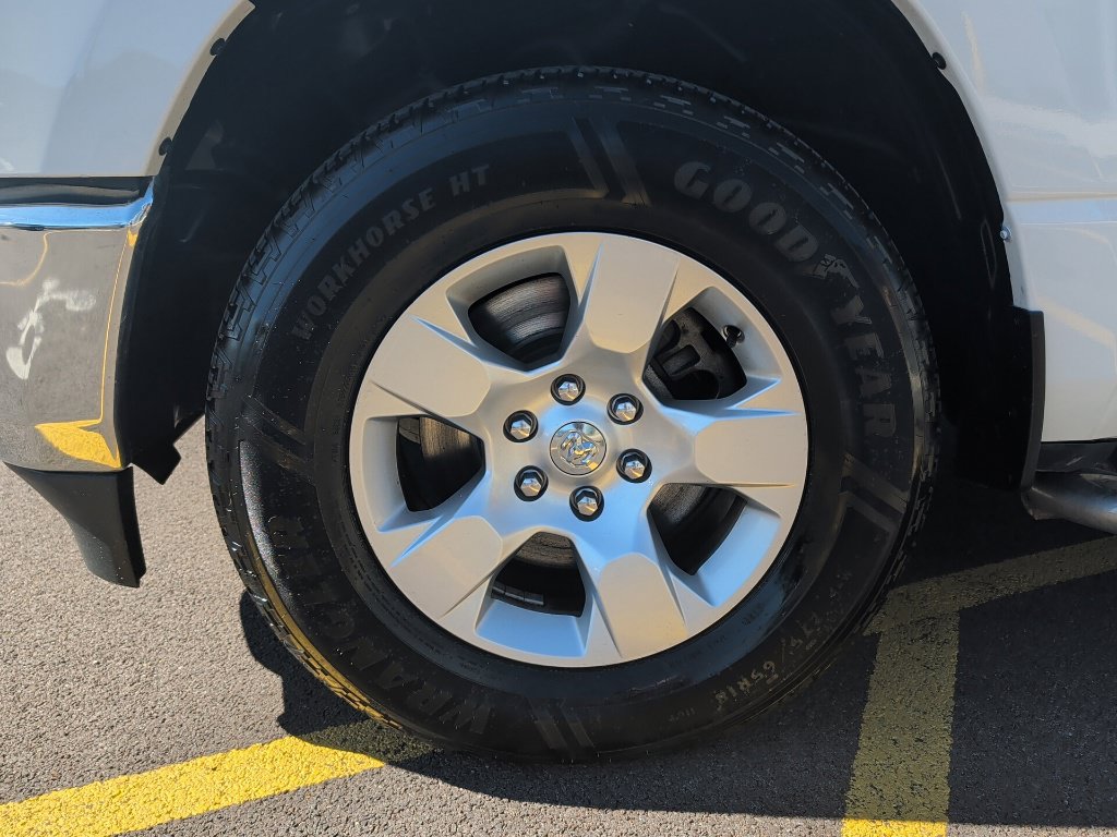 Used 2020 RAM 1500 Big Horn AWD/4WD image 12
