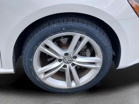 Used 2015 Volkswagen Passat TDI SE FWD image 21