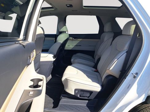 Used 2023 Hyundai Palisade Limited image 14