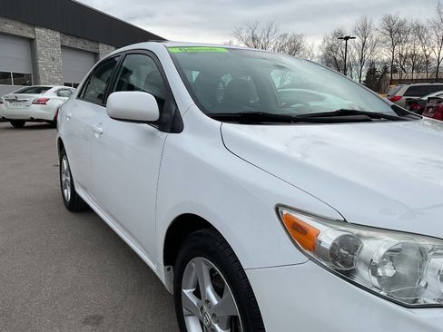 Used 2013 Toyota Corolla LE w/ Premium Pkg image 11