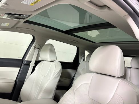 New 2026 Kia Sorento S w/ S Panoramic Sunroof Package FWD image 18