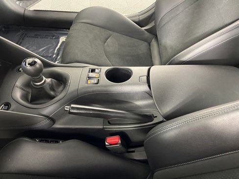 Used 2024 Nissan Z Performance w/ Floor Mat Package RWD image 24