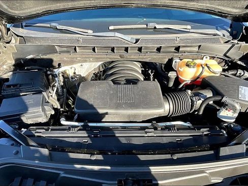 Used 2021 GMC Yukon Denali w/ Advanced Technology Package image 31