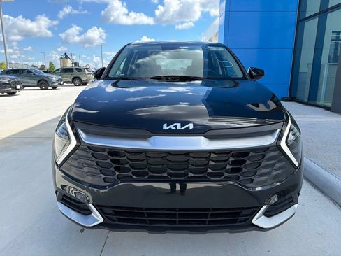 Used 2025 Kia Sportage LX AWD/4WD image 2