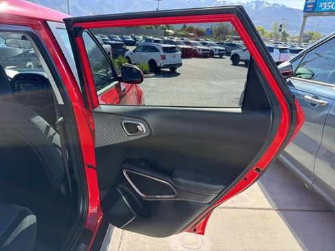 Certified 2023 Kia Soul LX FWD image 28