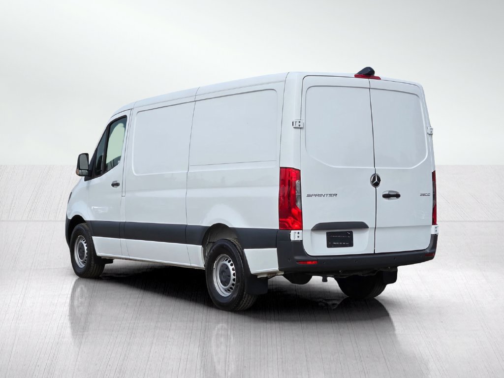 Used 2024 Mercedes-Benz Sprinter 2500 image 7