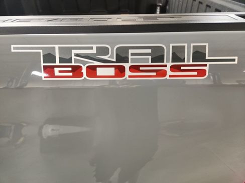 Used 2024 Chevrolet Silverado 1500 Custom Trail Boss AWD/4WD image 34