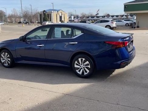 Used 2023 Nissan Altima 2.5 S image 6