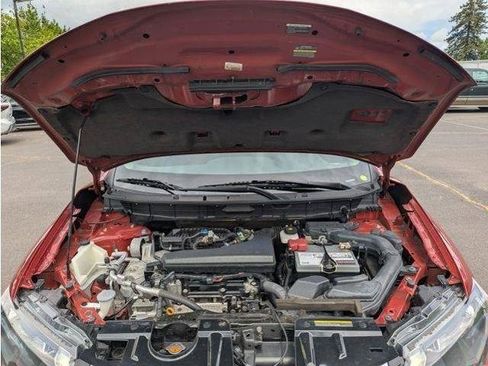 Used 2018 Nissan Rogue SV AWD/4WD image 73