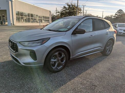 Used 2024 Ford Escape ST-Line w/ Cold Weather Package image 7