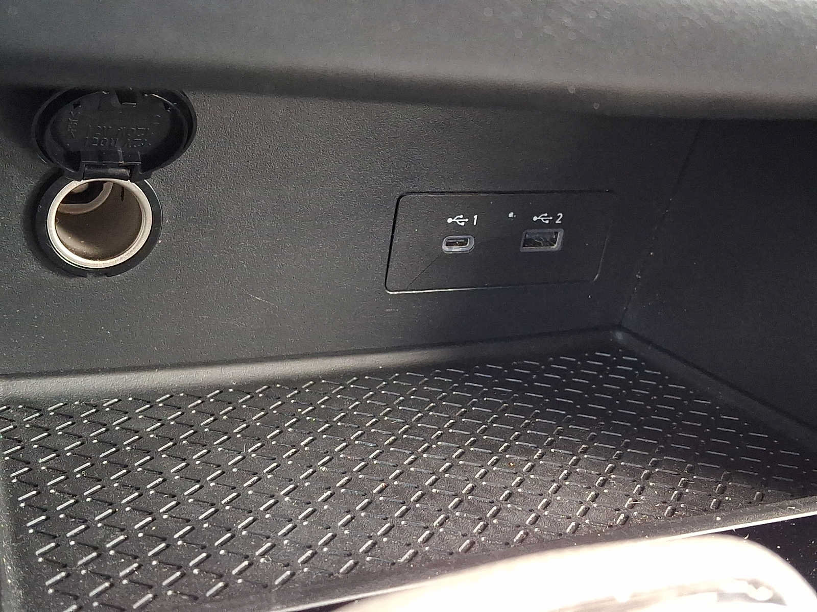 Used 2025 Nissan Pathfinder SV AWD/4WD image 25