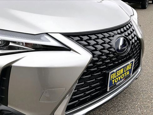 Used 2019 Lexus UX 250h w/ Premium Package image 29
