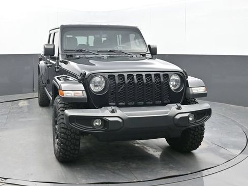Used 2023 Jeep Gladiator Sport AWD/4WD image 8