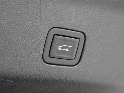 Used 2023 Chevrolet Tahoe LT AWD/4WD image 7