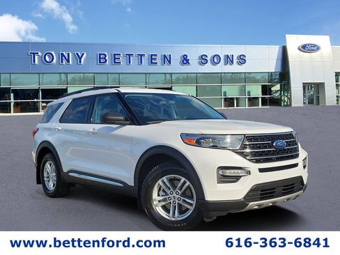 Used 2021 Ford Explorer XLT w/ Equipment Group 202A AWD/4WD image 1