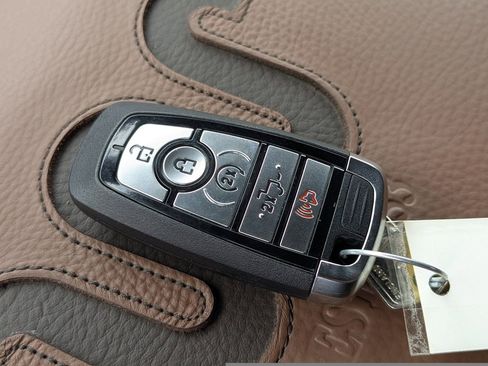 Used 2025 Ford F150 King Ranch w/ FX4 Off-Road Package image 31