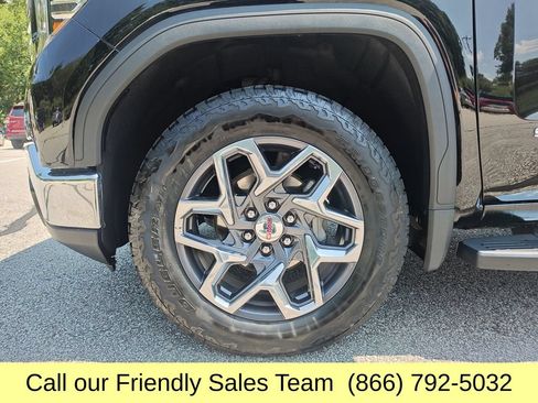 Used 2025 GMC Sierra 1500 SLT w/ SLT Premium Plus Package AWD/4WD image 29