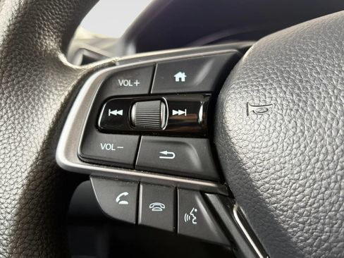 Used 2019 Honda Accord EX image 30
