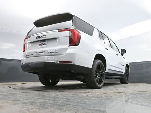 New 2026 GMC Yukon Elevation w/ Elevation Premium Package AWD/4WD image 38