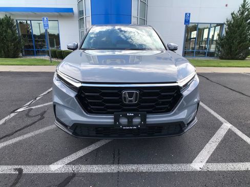 Used 2023 Honda CR-V EX-L image 2