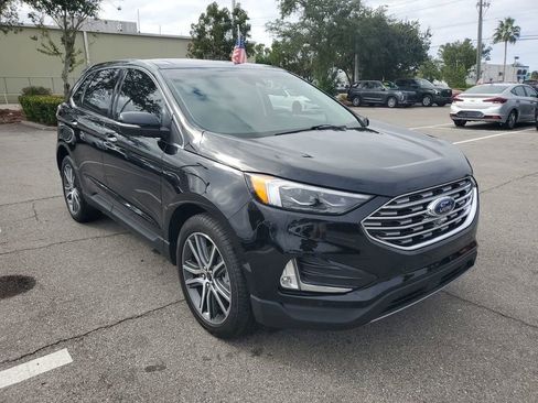 Used 2024 Ford Edge Titanium w/ Equipment Group 301A image 9