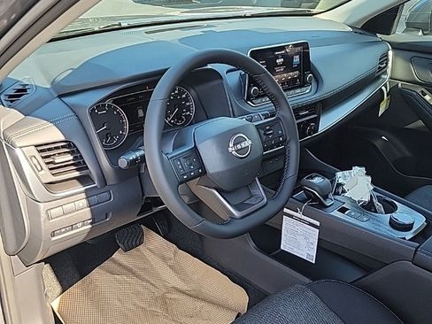 New 2026 Nissan Rogue SV w/ Cold Weather Package image 28