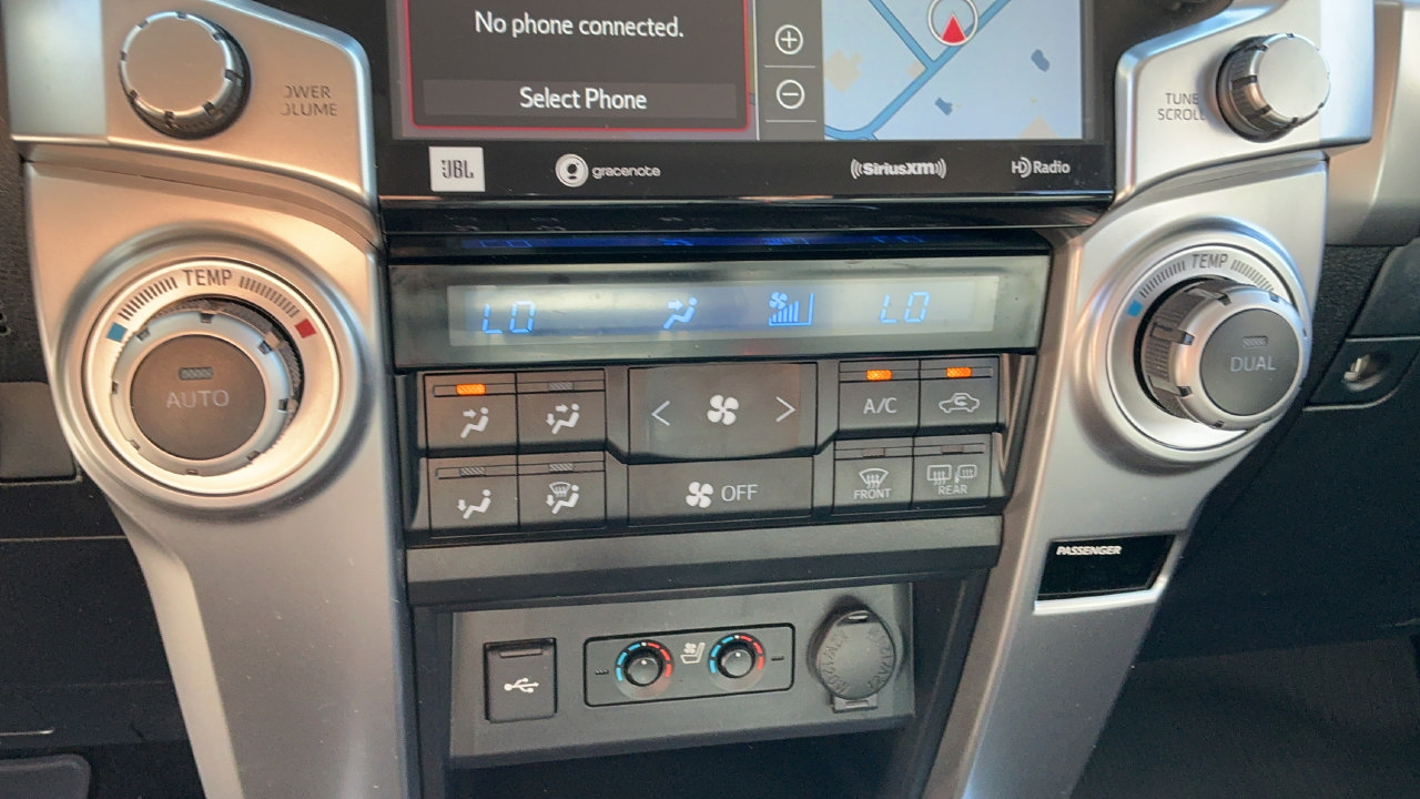Used 2021 Toyota 4Runner Limited RWD image 19