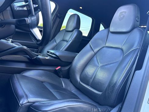 Used 2016 Porsche Cayenne AWD/4WD image 11