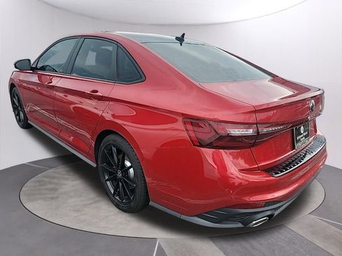 Certified 2025 Volkswagen Jetta GLI Autobahn image 7