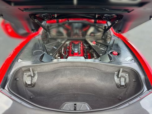 Used 2021 Chevrolet Corvette Stingray Coupe w/ Z51 Performance Package RWD image 34