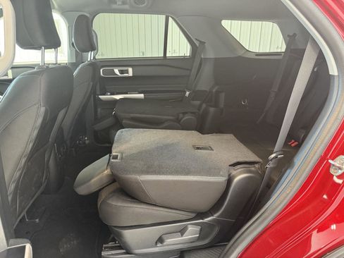 Certified 2023 Ford Explorer XLT w/ Class IV Trailer Tow Package image 18