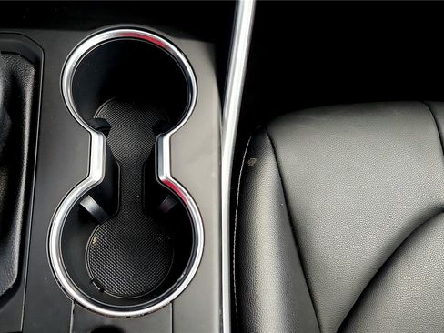 Certified 2021 Toyota Highlander XLE image 39