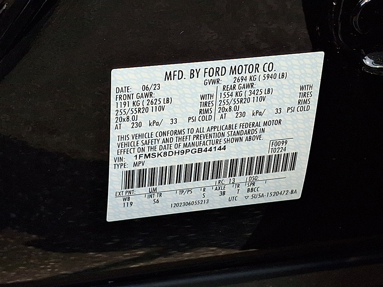 Used 2023 Ford Explorer XLT w/ Equipment Group 202A AWD/4WD image 27