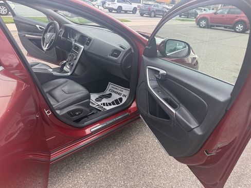 Used 2015 Volvo V60 T5 Premier image 29