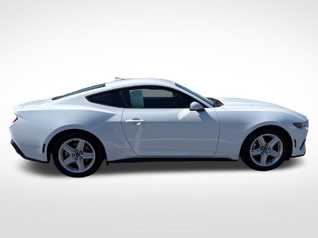 Used 2026 Ford Mustang Premium RWD image 7