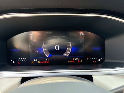 New 2025 Volkswagen Taos SE image 25