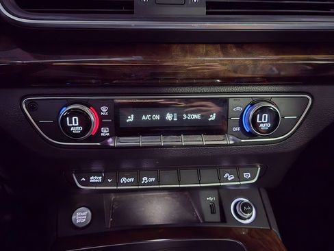 Used 2018 Audi Q5 2.0T Premium image 22