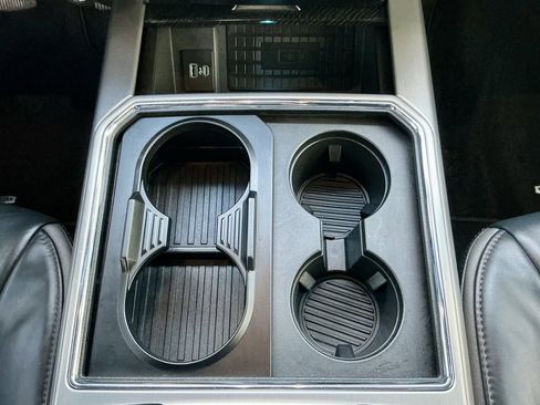 Used 2022 Ford F250 Platinum w/ FX4 Off-Road Package image 34