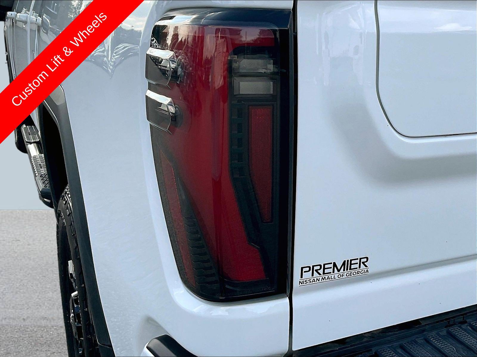 Used 2025 GMC Sierra 2500 AT4 AWD/4WD image 26