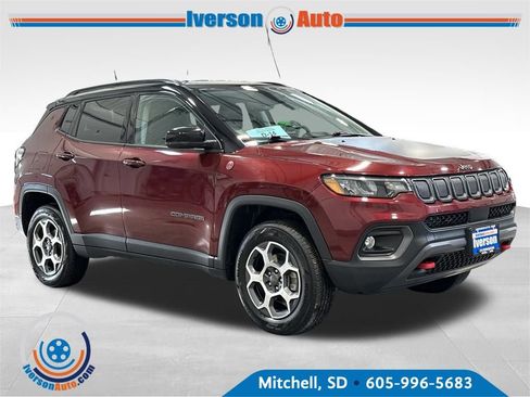 Used 2022 Jeep Compass Trailhawk w/ Trailhawk Convenience Group image 1